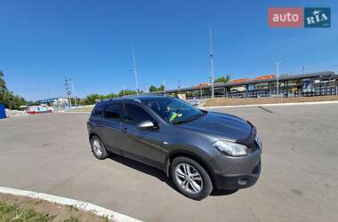 Nissan Qashqai+2  2011
