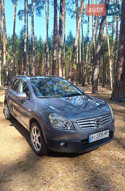 Nissan Qashqai+2  2009