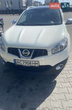 Nissan Qashqai+2  2011