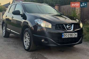 Nissan Qashqai+2  2011