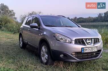 Nissan Qashqai+2  2010