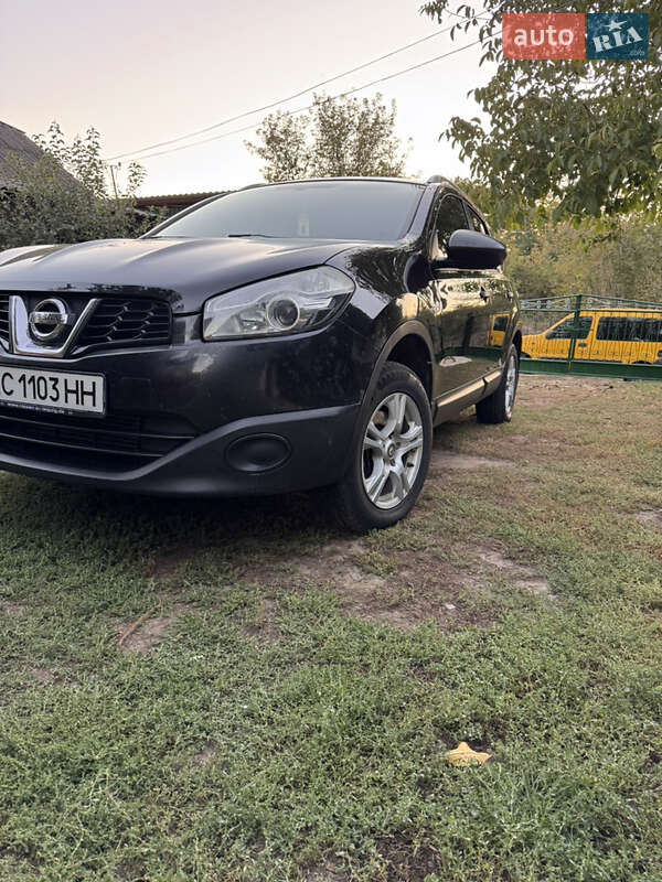 Nissan Qashqai+2