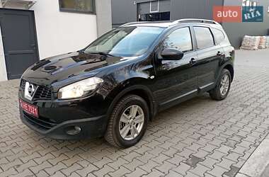 Nissan Qashqai+2  2011