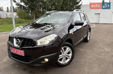 Nissan Qashqai+2  2010