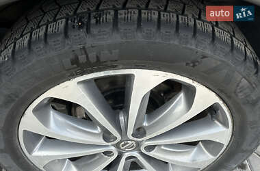 Nissan Qashqai+2  2011