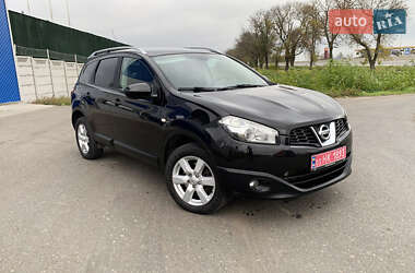 Nissan Qashqai+2  2010