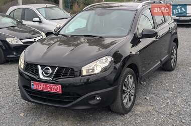Nissan Qashqai+2  2010