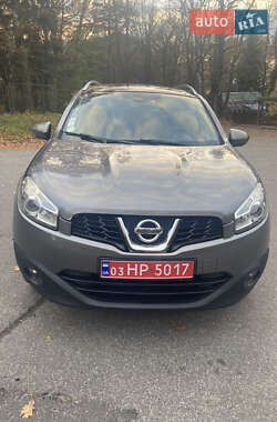 Nissan Qashqai+2 2011