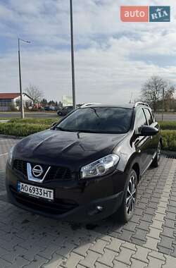 Nissan Qashqai+2  2011
