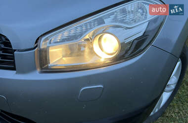 Nissan Qashqai+2 2011