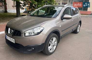 Nissan Qashqai+2 2010