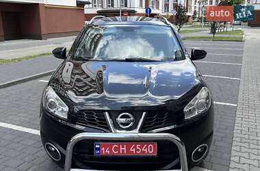 Nissan Qashqai+2  2010