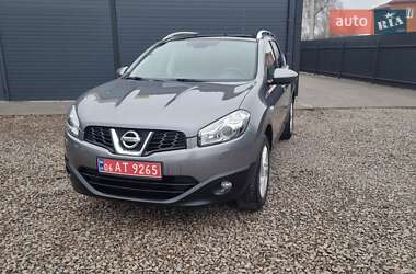 Nissan Qashqai+2  2011