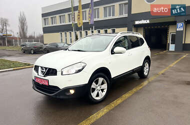 Nissan Qashqai+2  2010