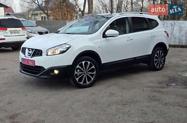 Nissan Qashqai+2  2011