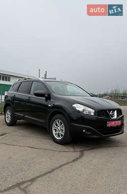 Nissan Qashqai+2  2012