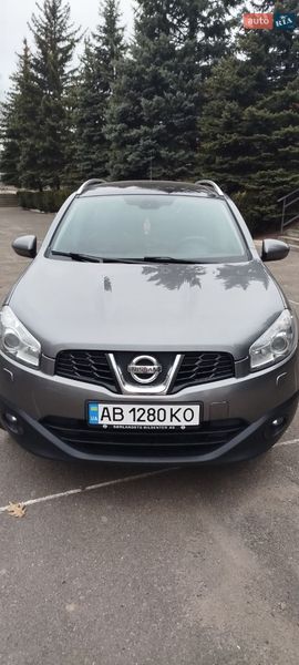 Позашляховик / Кросовер Nissan Qashqai+2