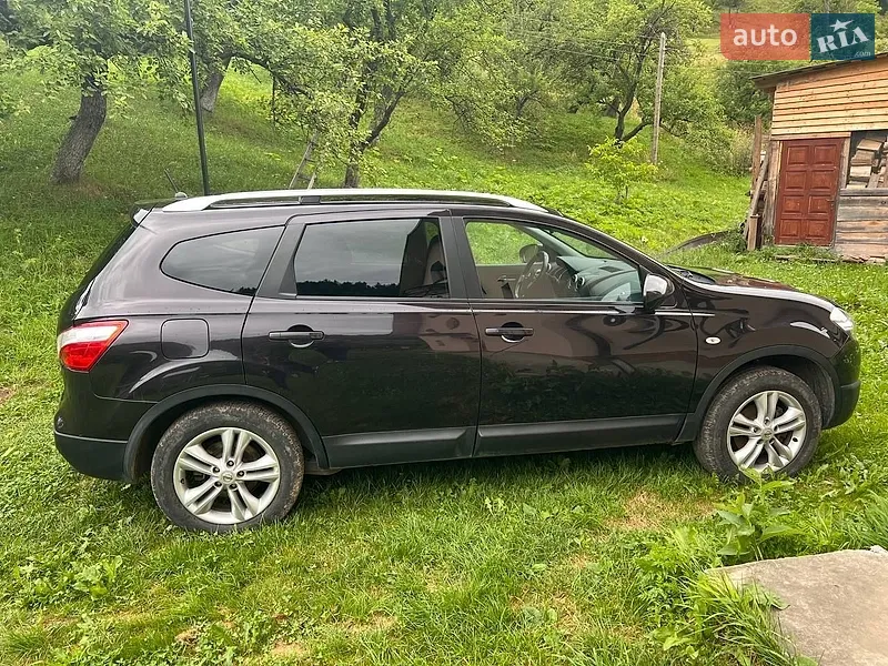 Nissan Qashqai+2 2012