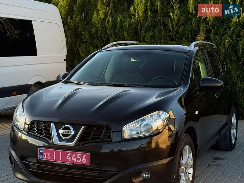 Nissan Qashqai+2 2011