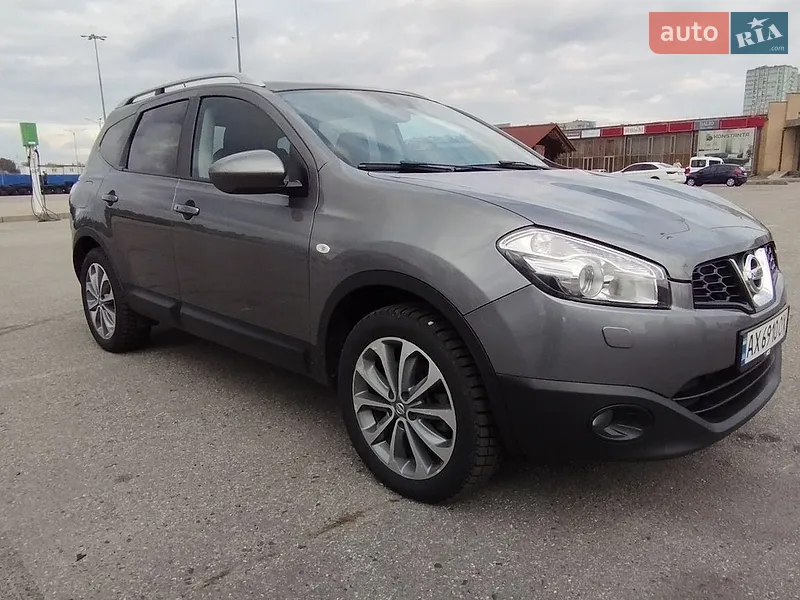 Nissan Qashqai+2