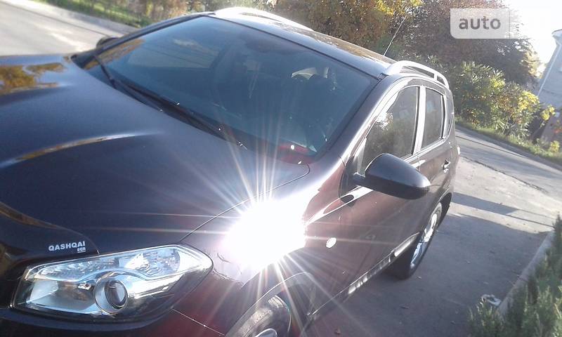 Nissan Qashqai 2010 года