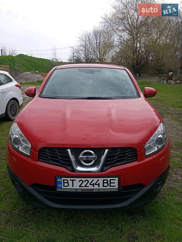 Легковые Nissan Qashqai