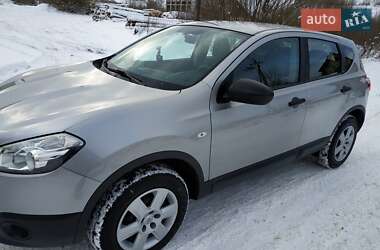 Nissan Qashqai  2010