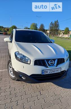 Nissan Qashqai  2011