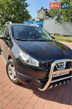 Nissan Qashqai  2010