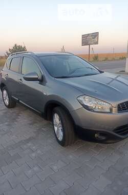 Nissan Qashqai  2012