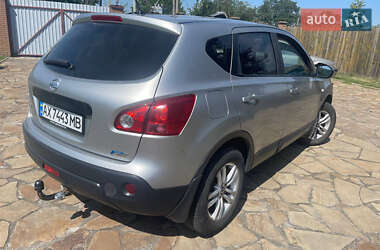 Nissan Qashqai  2009