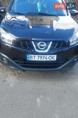 Nissan Qashqai  2010