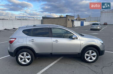 Nissan Qashqai  2012