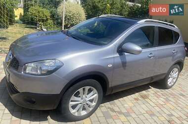 Nissan Qashqai  2010