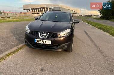 Nissan Qashqai  2012