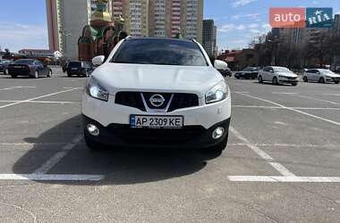 Nissan Qashqai  2010
