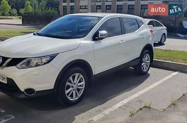 Nissan Qashqai  2015