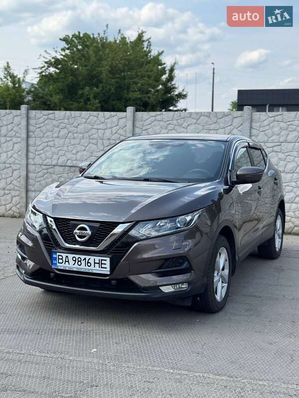 Легковые Nissan Qashqai
