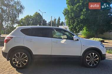 Nissan Qashqai  2012