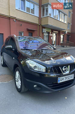 Nissan Qashqai  2010