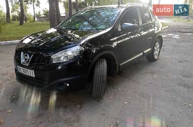 Nissan Qashqai  2010