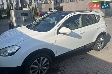 Nissan Qashqai  2010