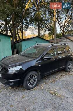 Nissan Qashqai  2010