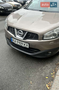 Nissan Qashqai  2012