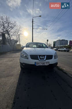 Nissan Qashqai  2010