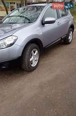 Nissan Qashqai  2010