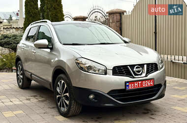 Nissan Qashqai  2012