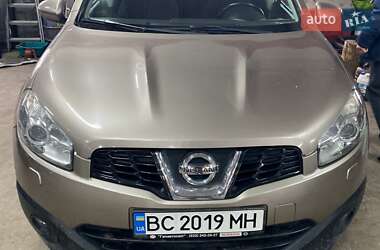 Nissan Qashqai  2012