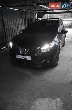 Nissan Qashqai  2010