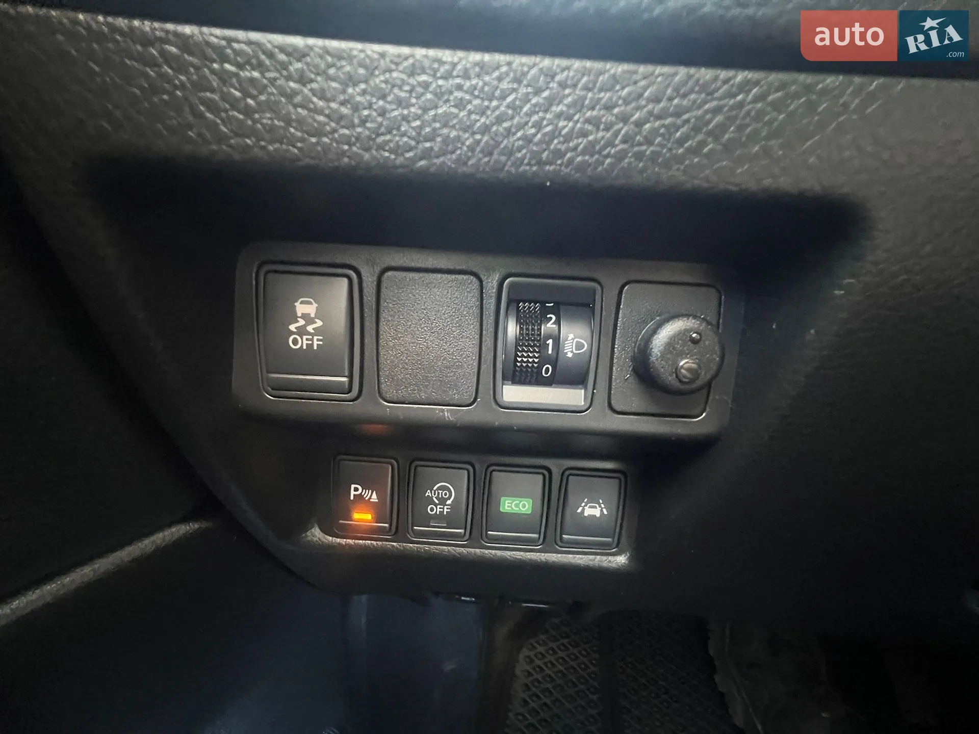 Nissan Qashqai 2015 VIN SJNFDAJ11U1355734 фото оголошення 9 з 10